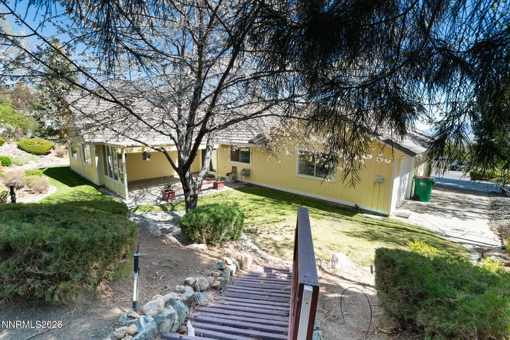 16 Woodstock Carson City NV 89703