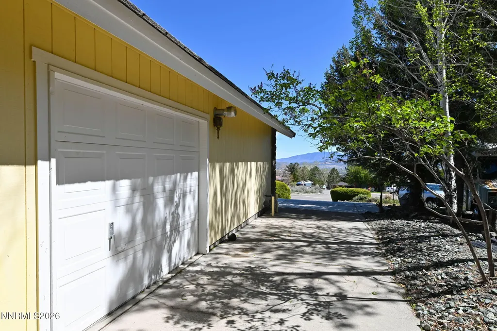 16 Woodstock Carson City NV 89703