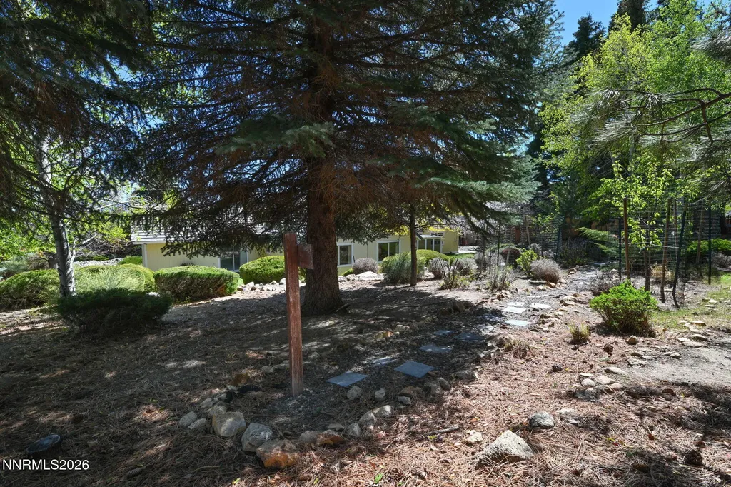 16 Woodstock Carson City NV 89703