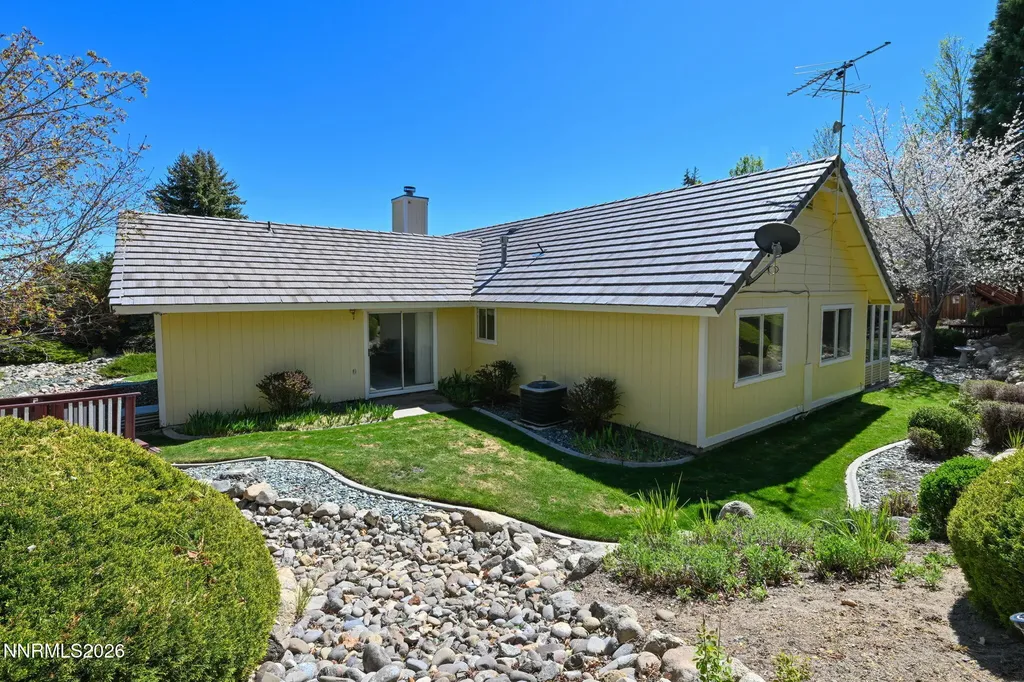 16 Woodstock Carson City NV 89703