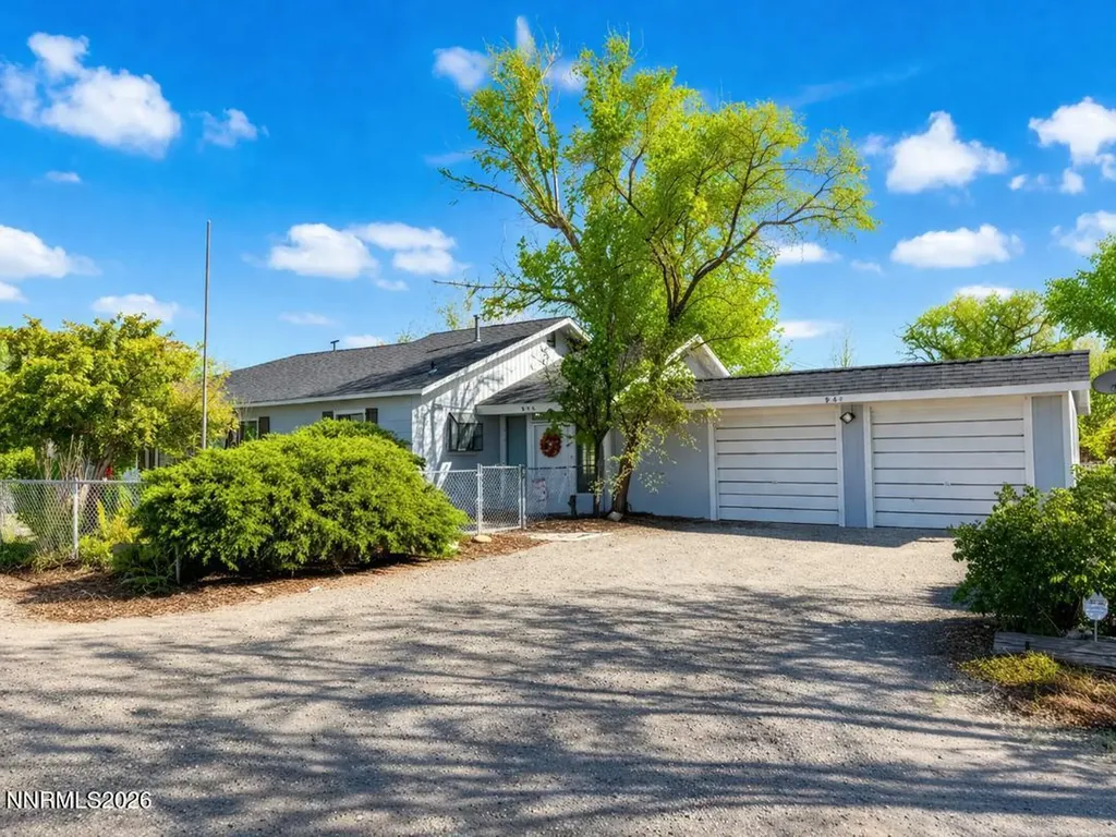 940 Curtis Fernley NV 89408