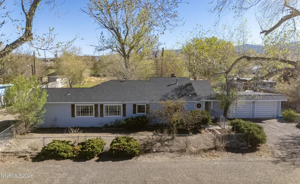 940 Curtis Fernley NV 89408