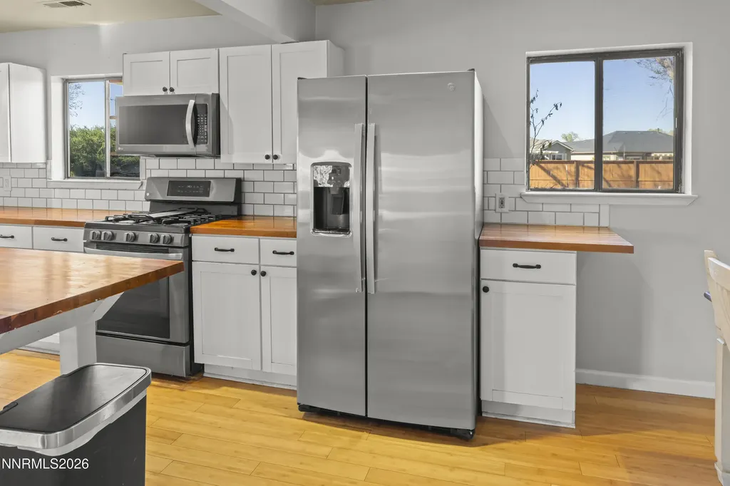 940 Curtis Fernley NV 89408
