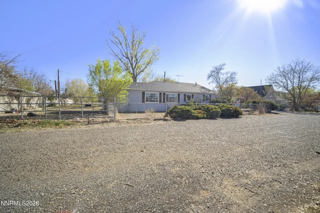 940 Curtis Fernley NV 89408