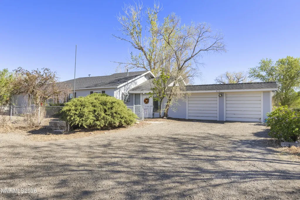 940 Curtis Fernley NV 89408