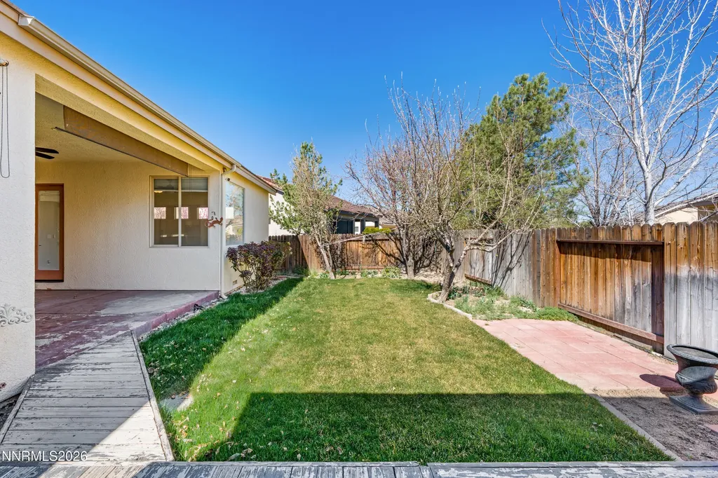 435 La Costa Dayton NV 89403