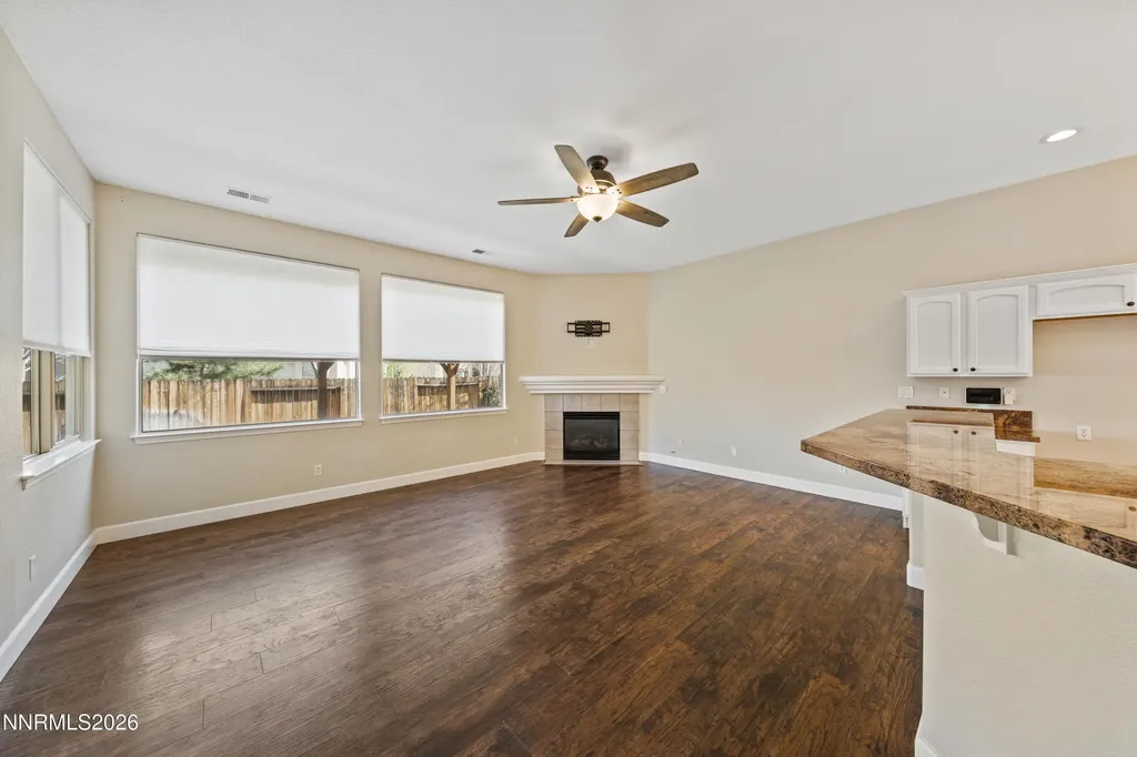 435 La Costa Dayton NV 89403