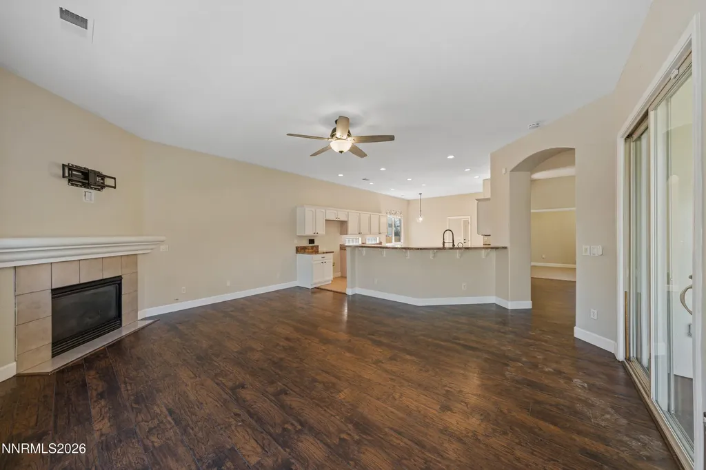 435 La Costa Dayton NV 89403