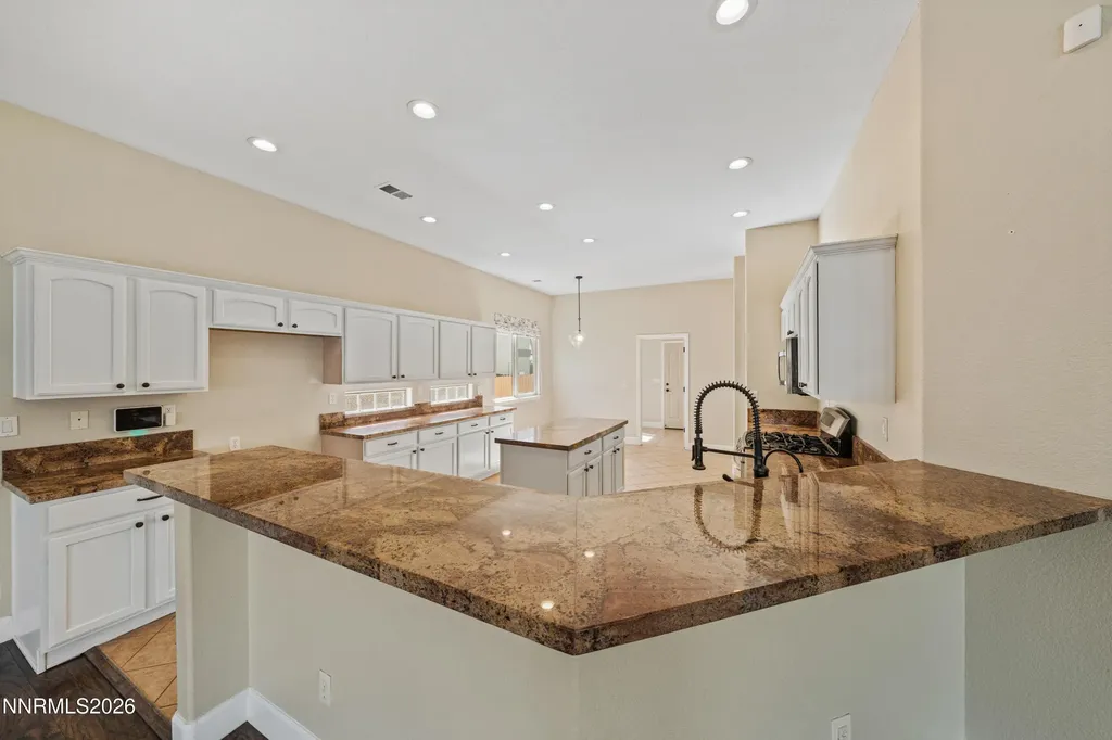 435 La Costa Dayton NV 89403