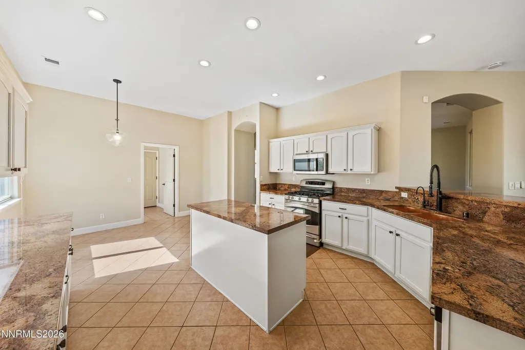 435 La Costa Dayton NV 89403