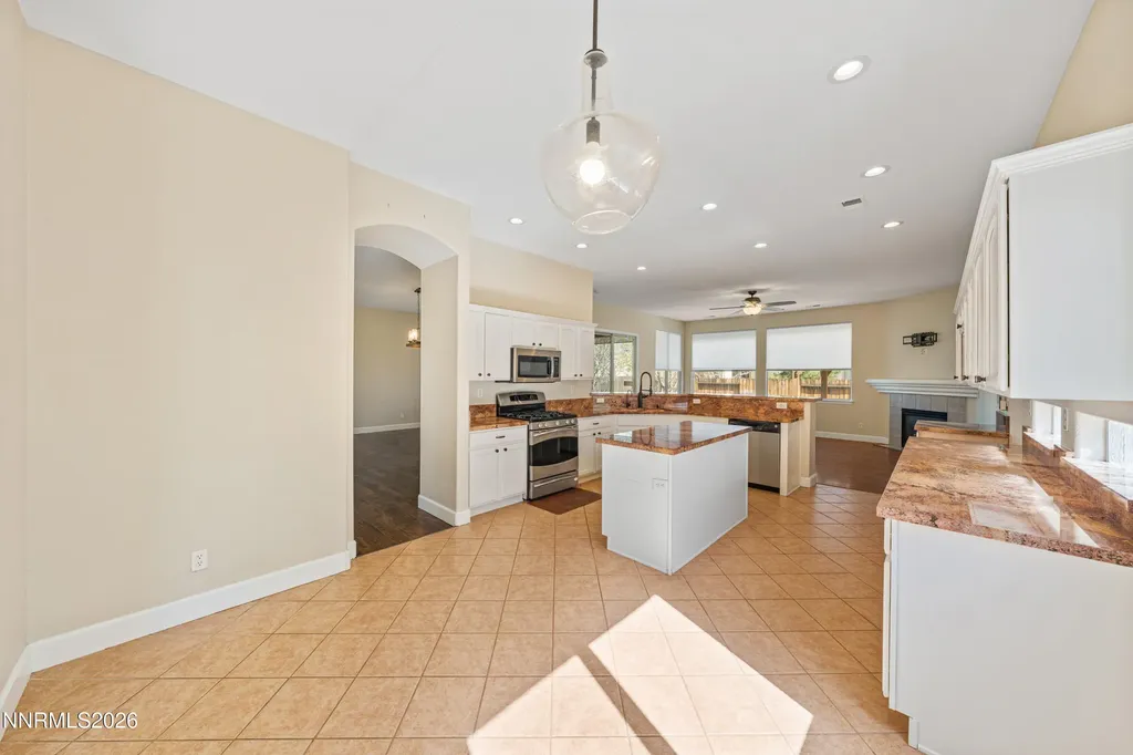 435 La Costa Dayton NV 89403