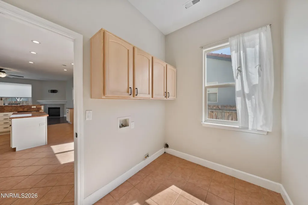 435 La Costa Dayton NV 89403