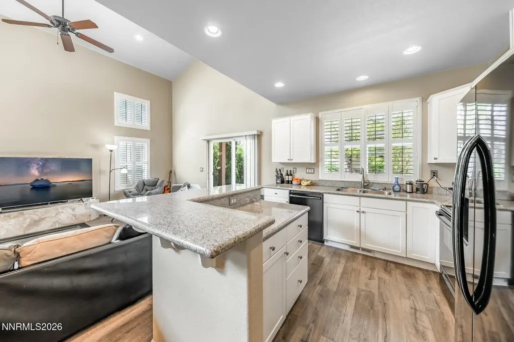 998 Marble Hills Sparks NV 89436