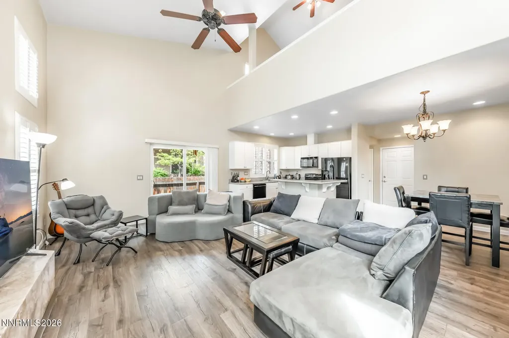 998 Marble Hills Sparks NV 89436