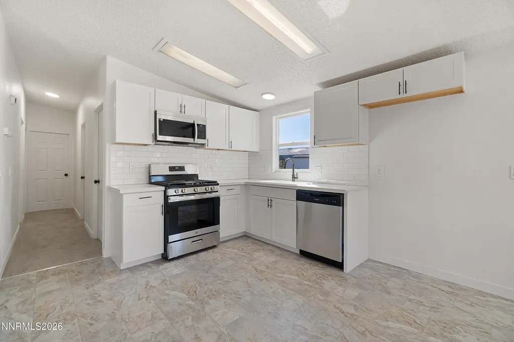 202 Garnet Moundhouse NV 89706