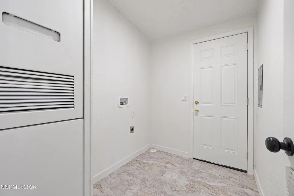 202 Garnet Moundhouse NV 89706