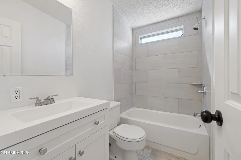202 Garnet Moundhouse NV 89706