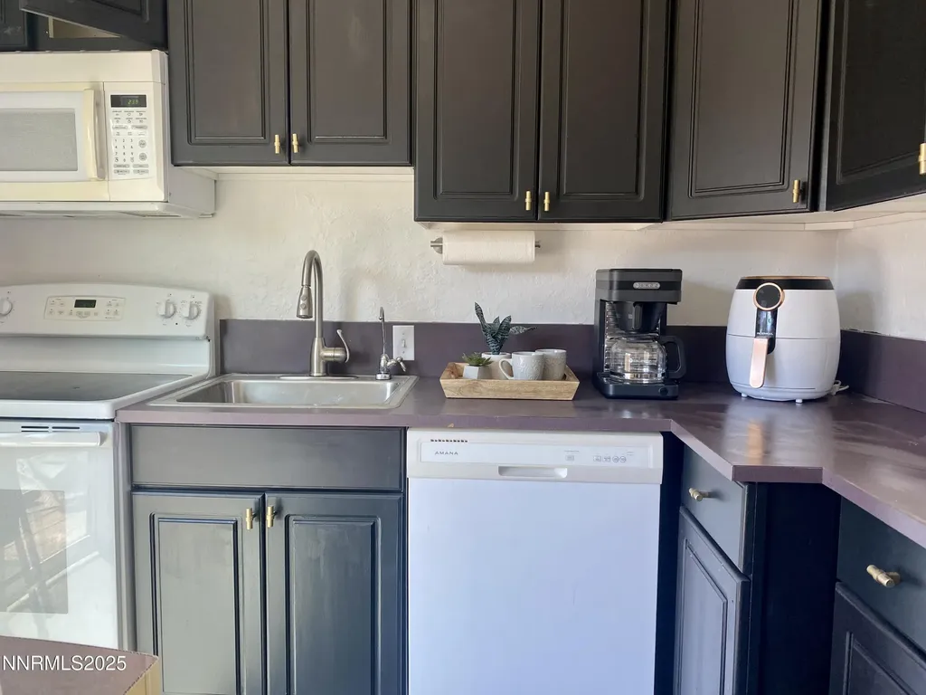 99 Bartlett Reno NV 89512