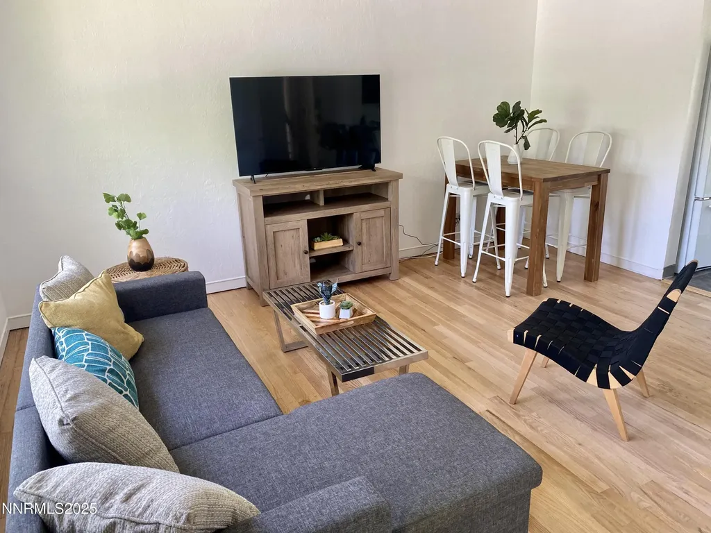 99 Bartlett Reno NV 89512