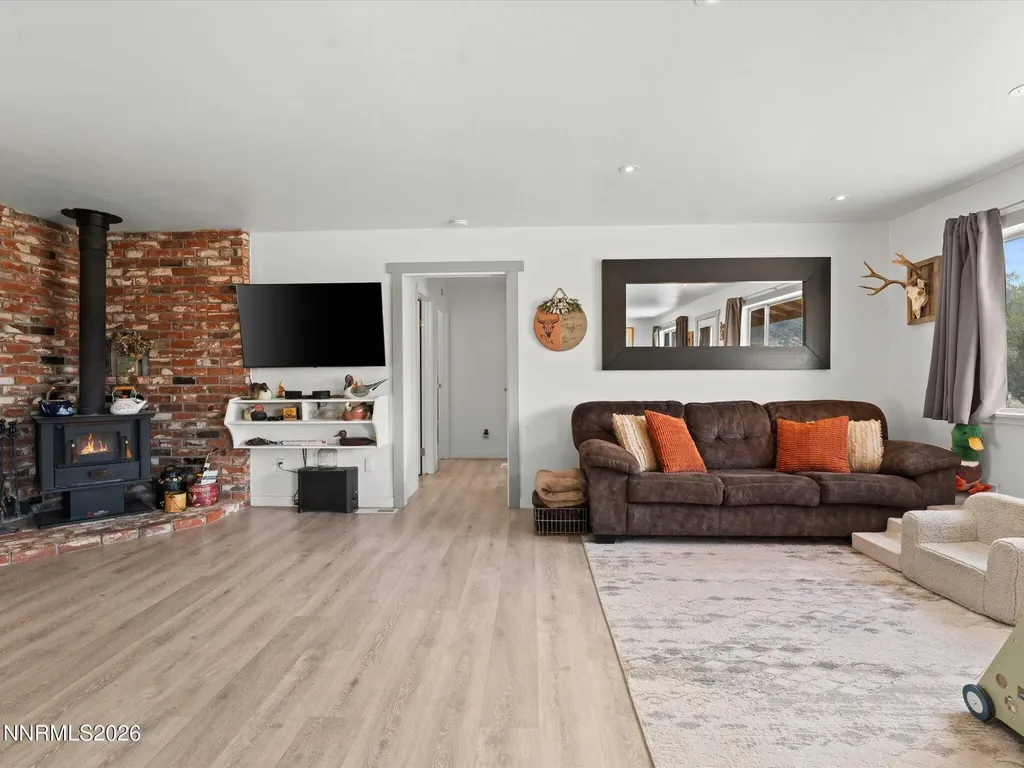 21 Van Fleet Yerington NV 89447