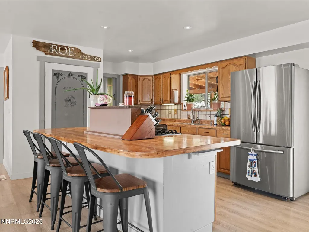 21 Van Fleet Yerington NV 89447