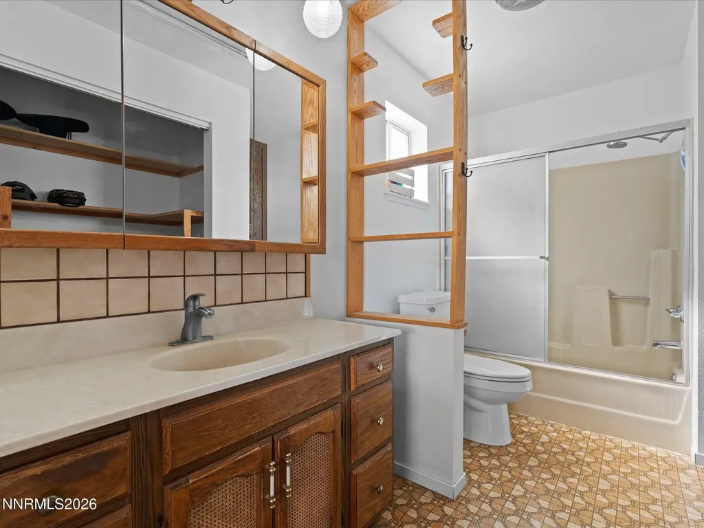 21 Van Fleet Yerington NV 89447