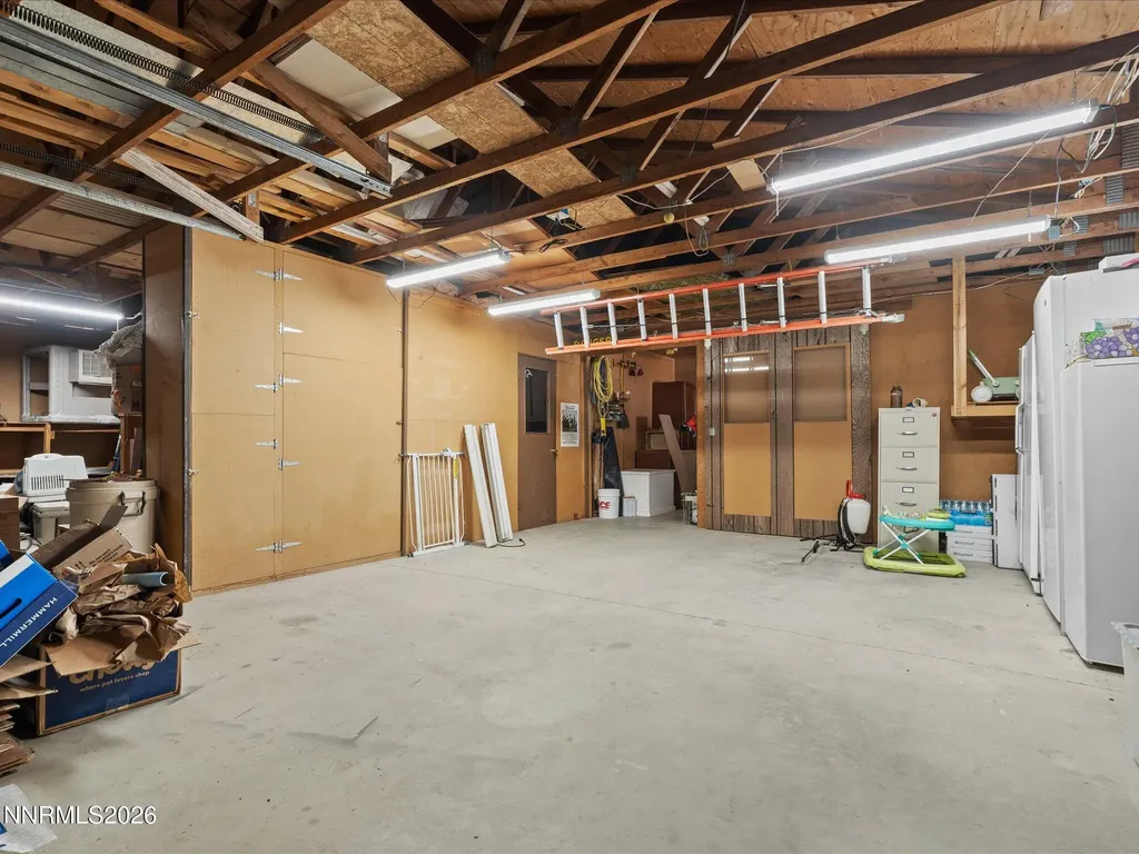 21 Van Fleet Yerington NV 89447