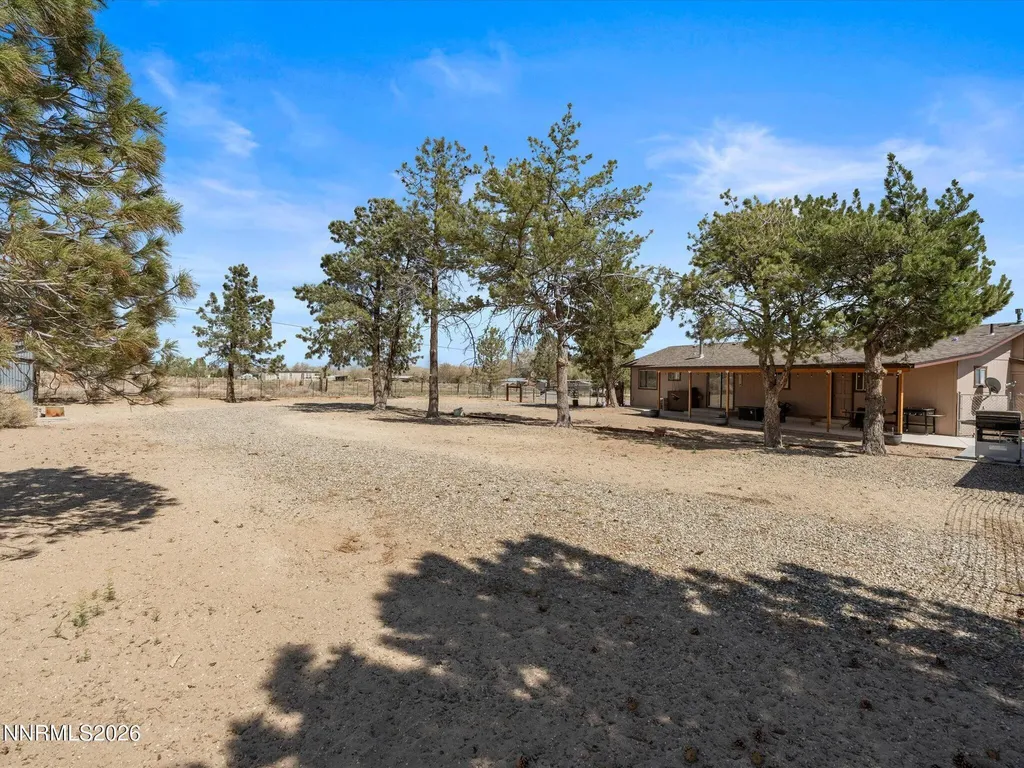 21 Van Fleet Yerington NV 89447
