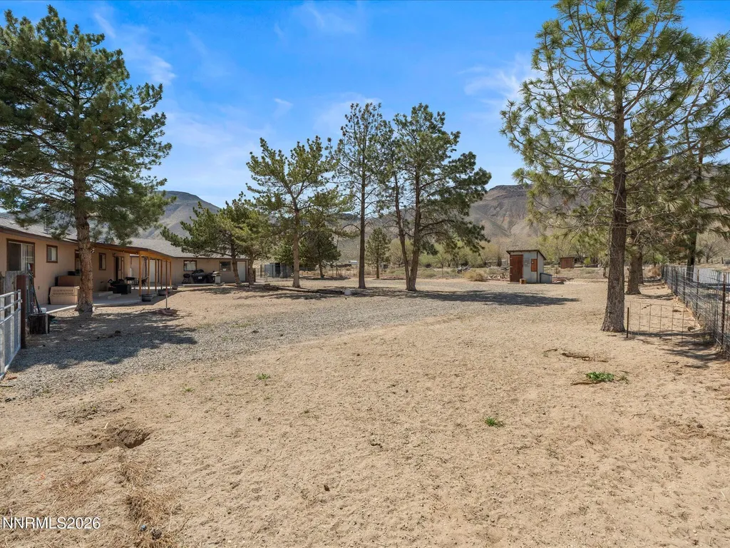 21 Van Fleet Yerington NV 89447