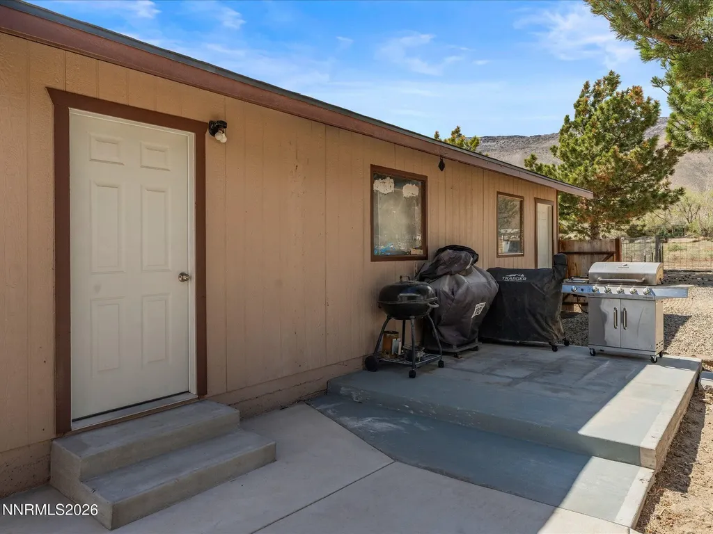 21 Van Fleet Yerington NV 89447