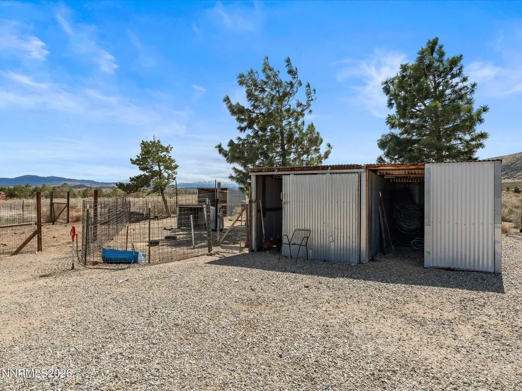 21 Van Fleet Yerington NV 89447