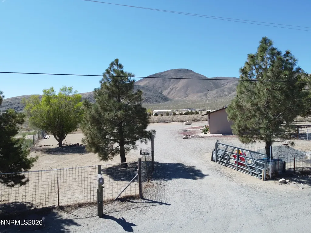 21 Van Fleet Yerington NV 89447