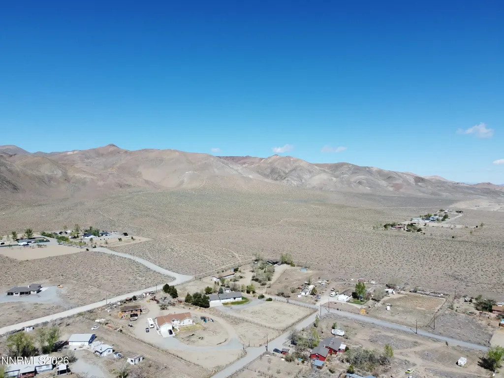 21 Van Fleet Yerington NV 89447