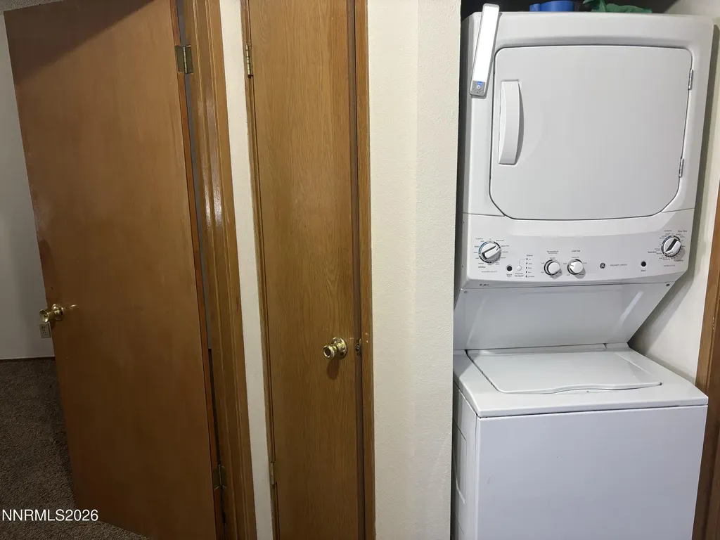 4985 7th Reno NV 89503