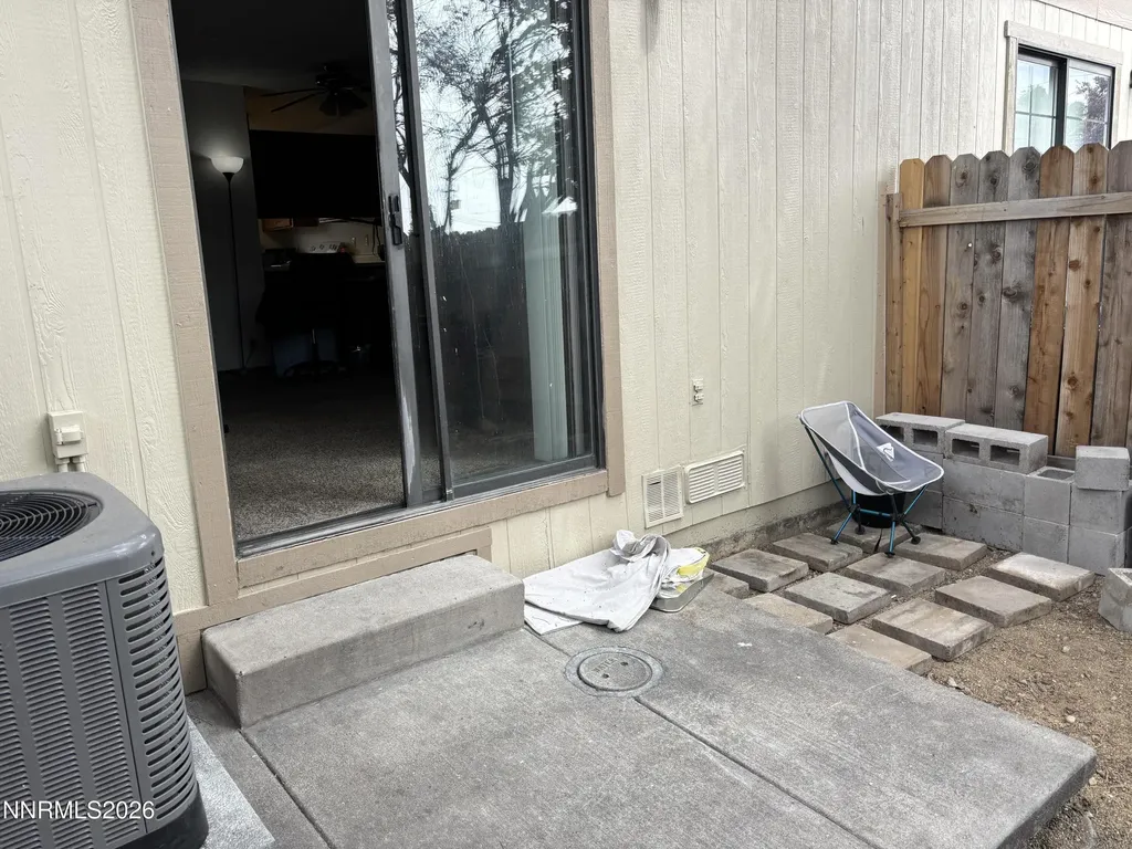 4985 7th Reno NV 89503