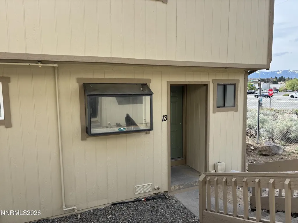 4985 7th Reno NV 89503