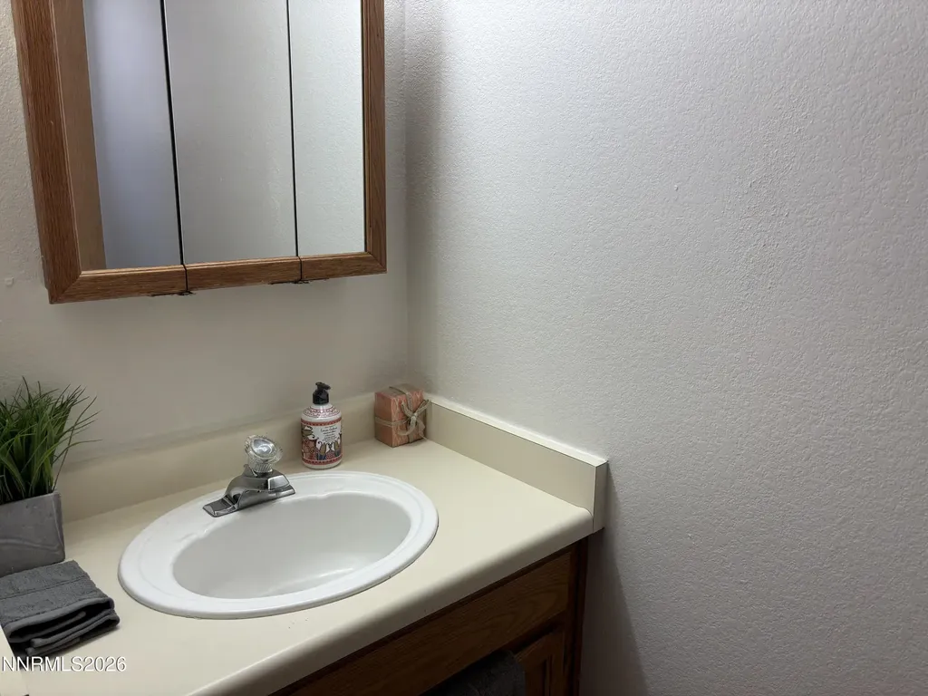 4985 7th Reno NV 89503