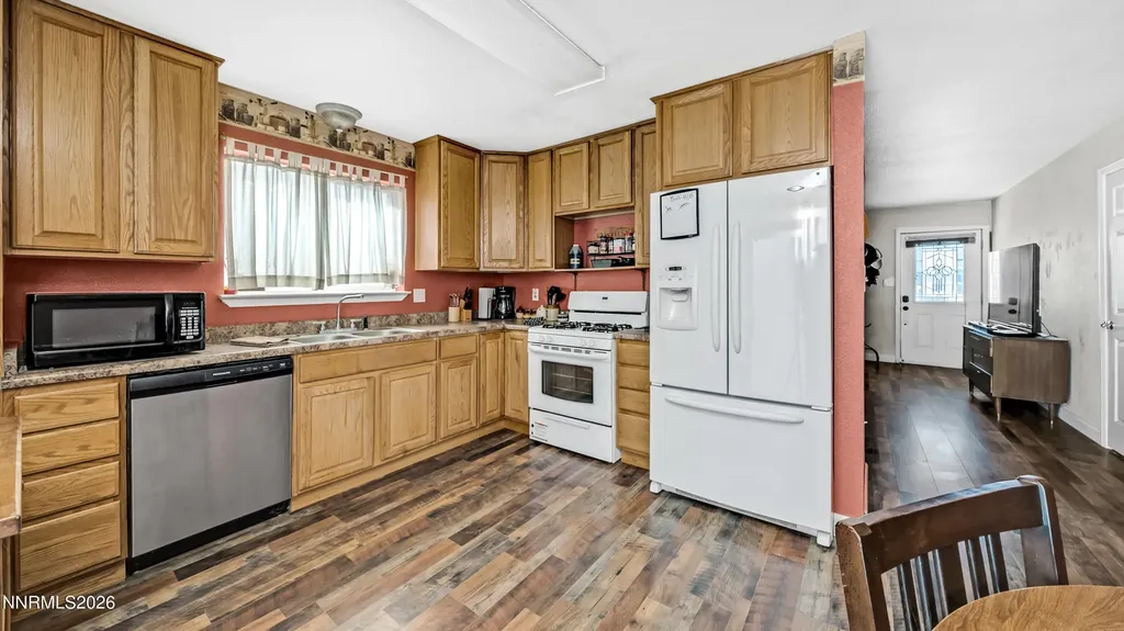35 Buffalo Yerington NV 89447