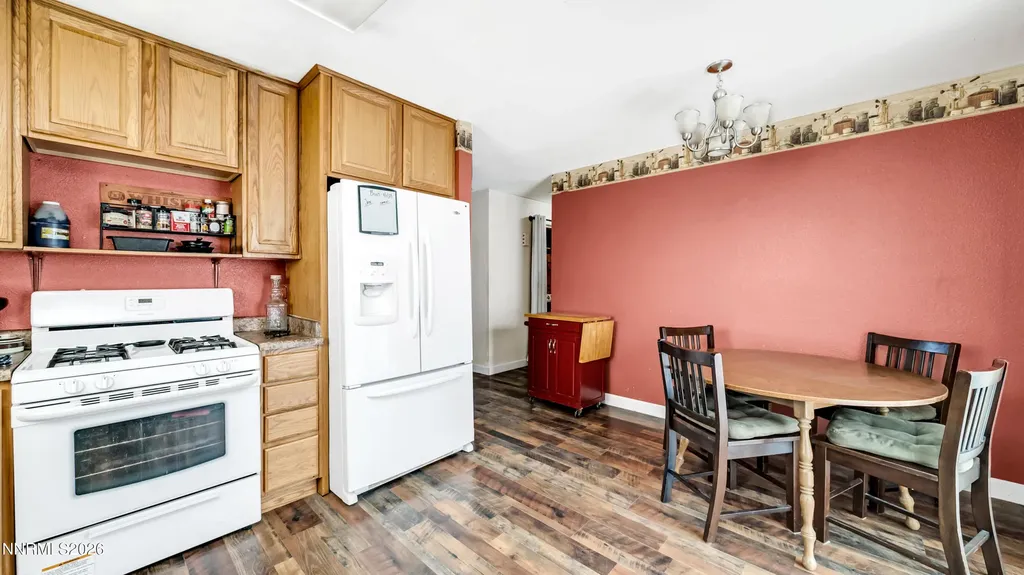 35 Buffalo Yerington NV 89447