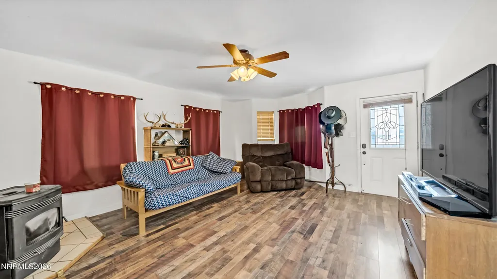 35 Buffalo Yerington NV 89447