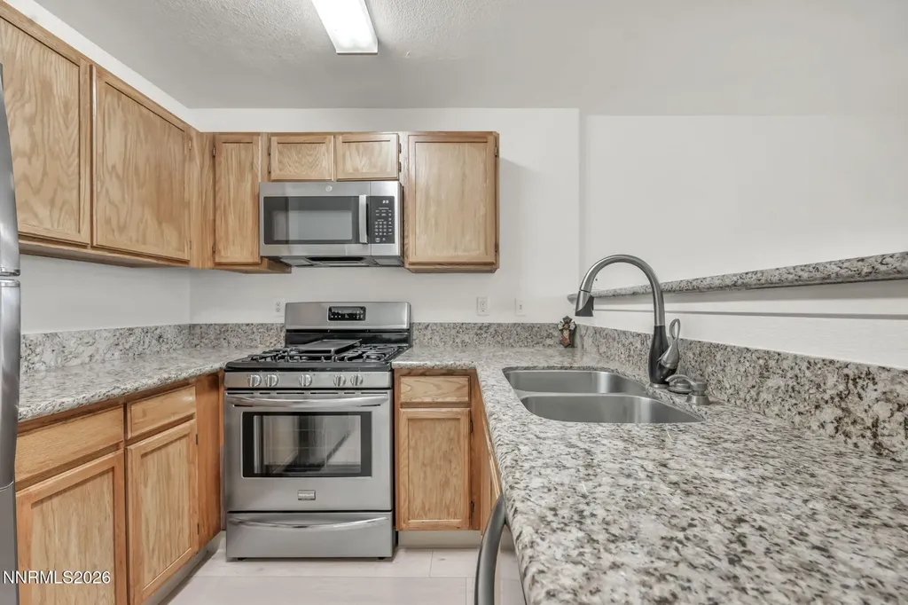 5695 Vista Luna Sparks NV 89436