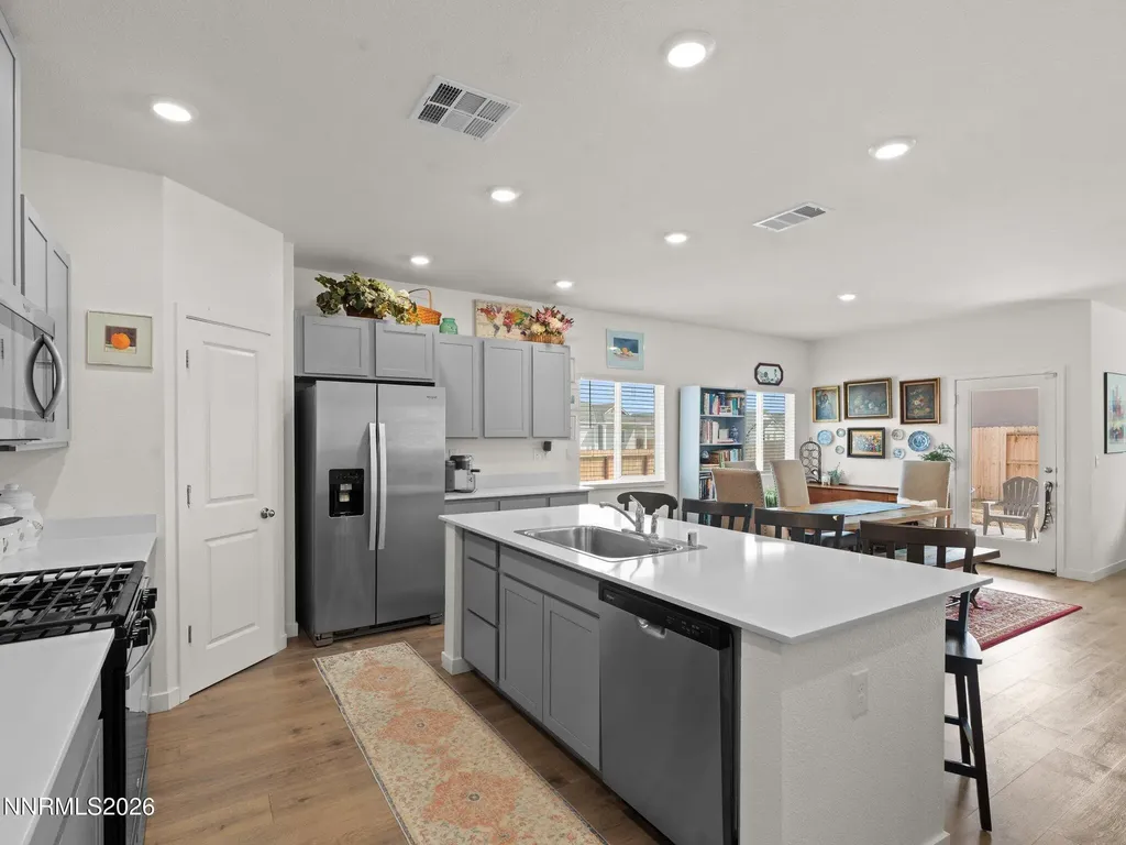 305 Mountain Spring Dayton NV 89403