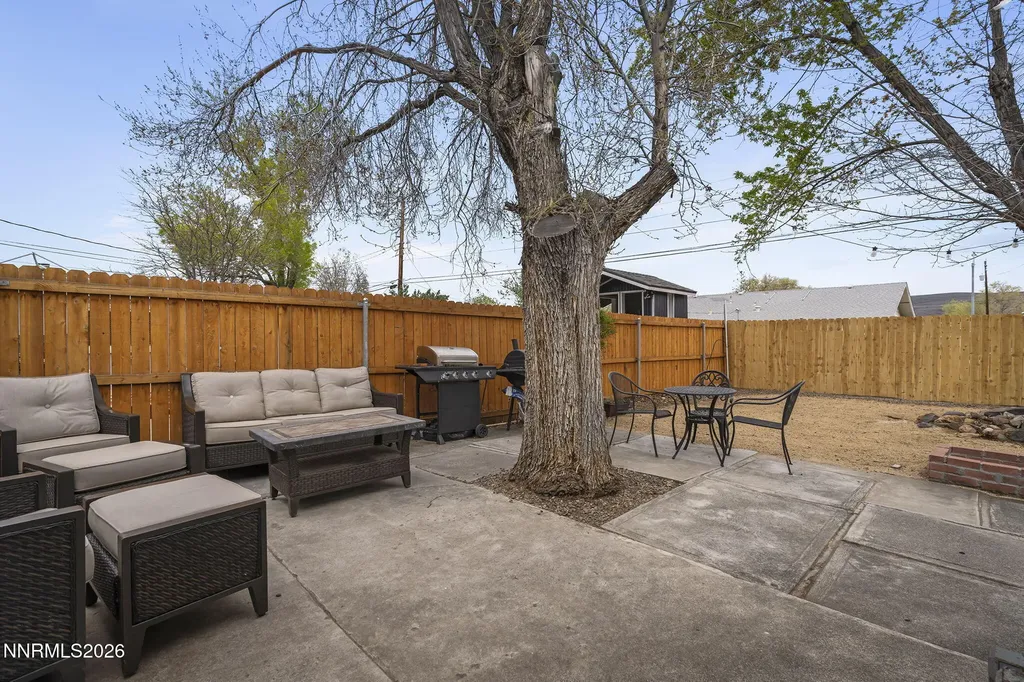 1420 Tanglewood Sparks NV 89431