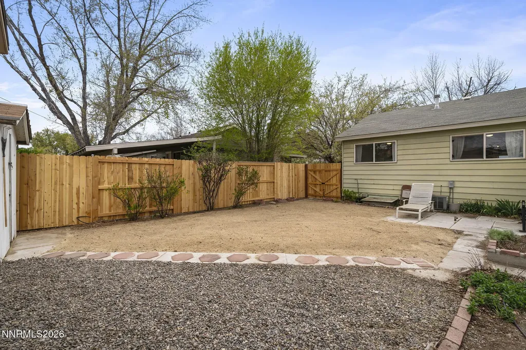 1420 Tanglewood Sparks NV 89431