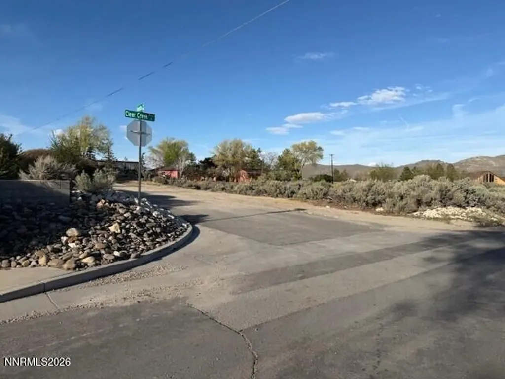 5460 Lynnett Carson City NV 89701