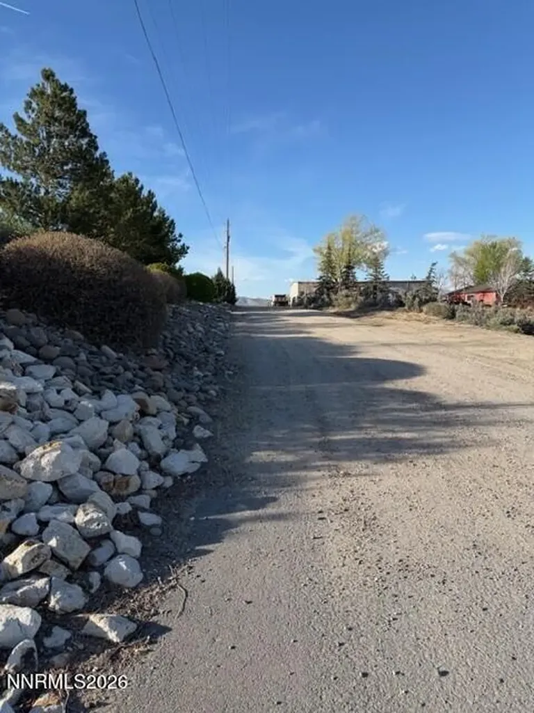 5460 Lynnett Carson City NV 89701