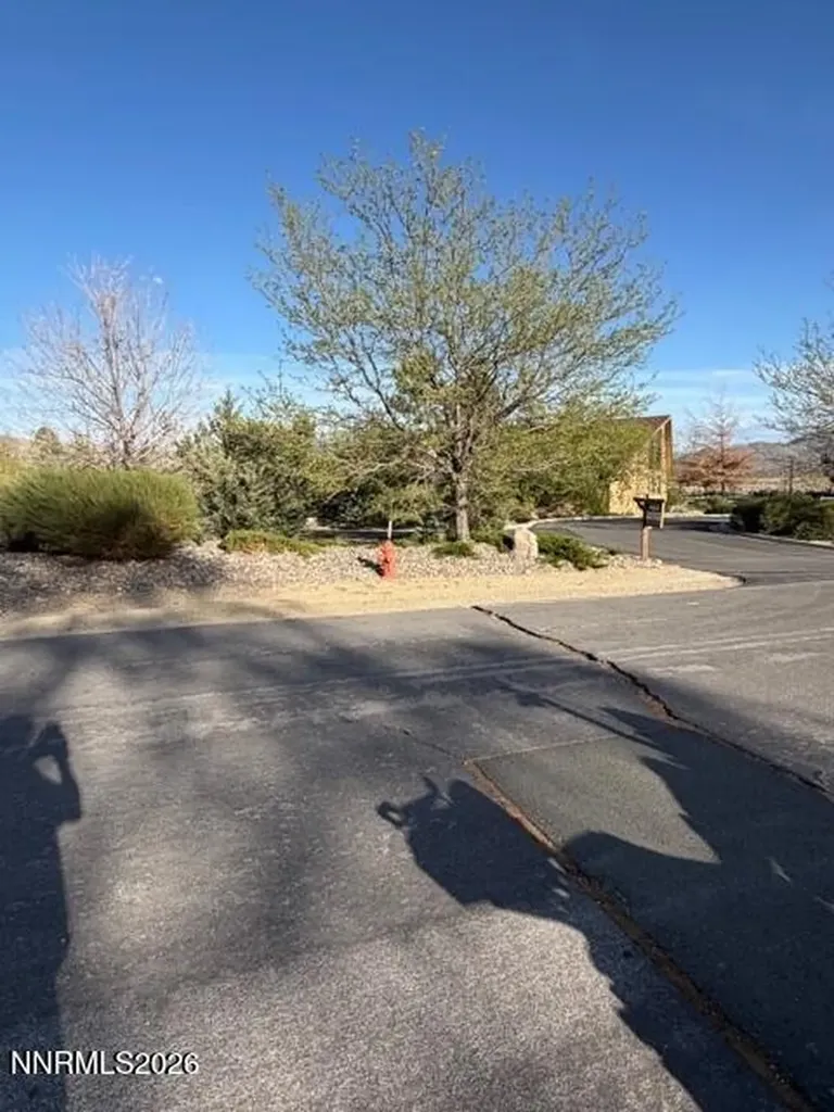 5460 Lynnett Carson City NV 89701