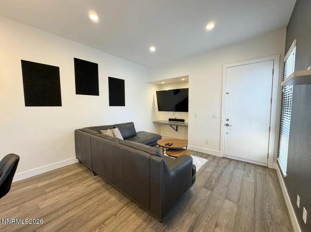 163 Martin Reno NV 89509