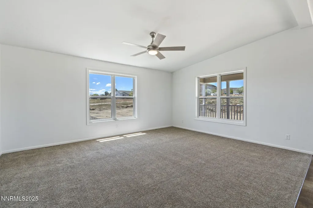 8260 Sycamore Silver Springs NV 89429