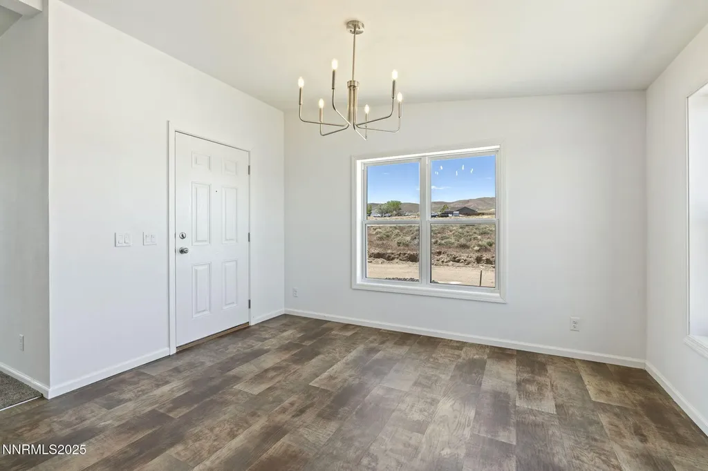 8260 Sycamore Silver Springs NV 89429